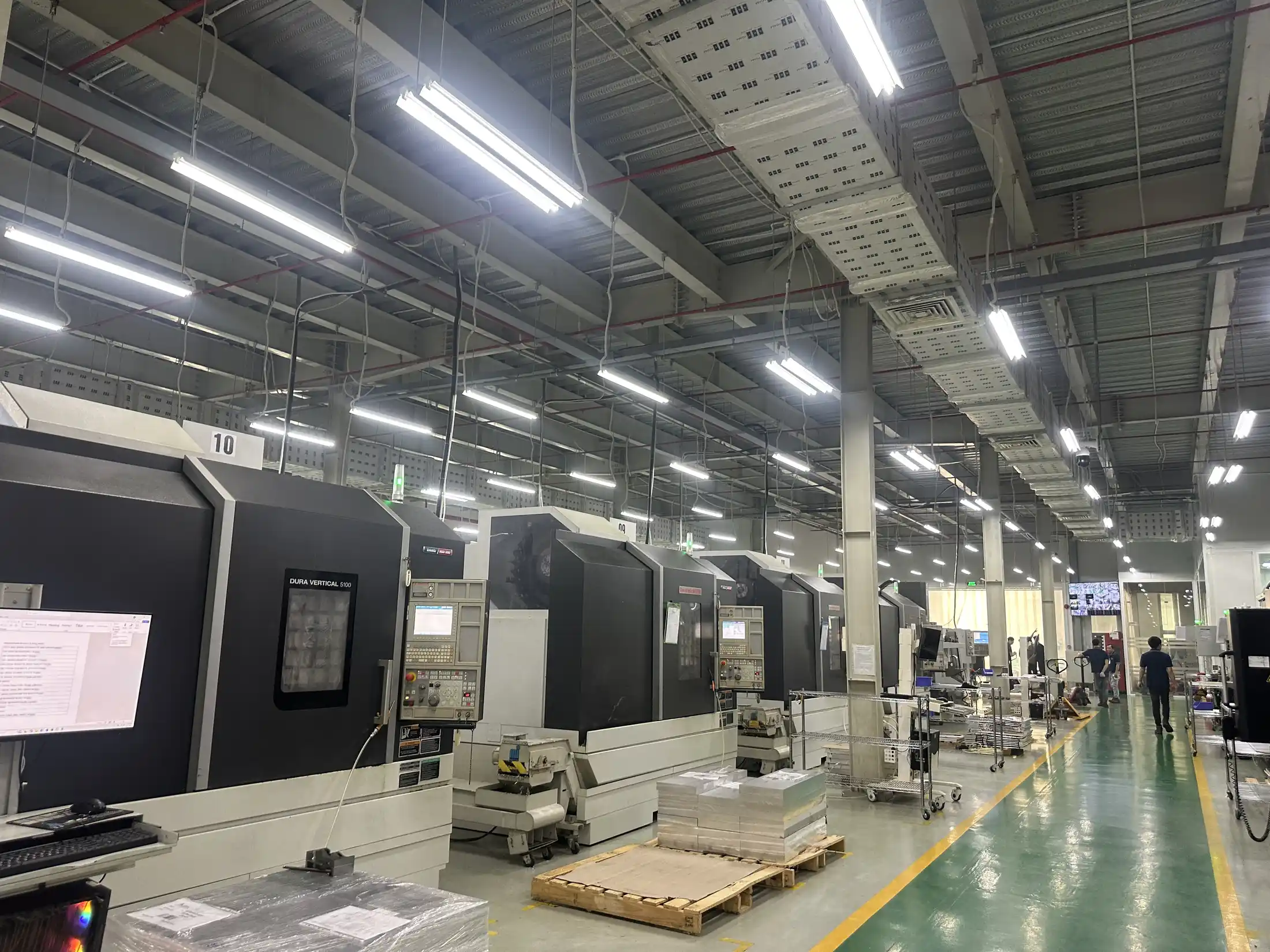 Chiếu sáng và cấp nguồn khu vực máy móc nhà xưởng