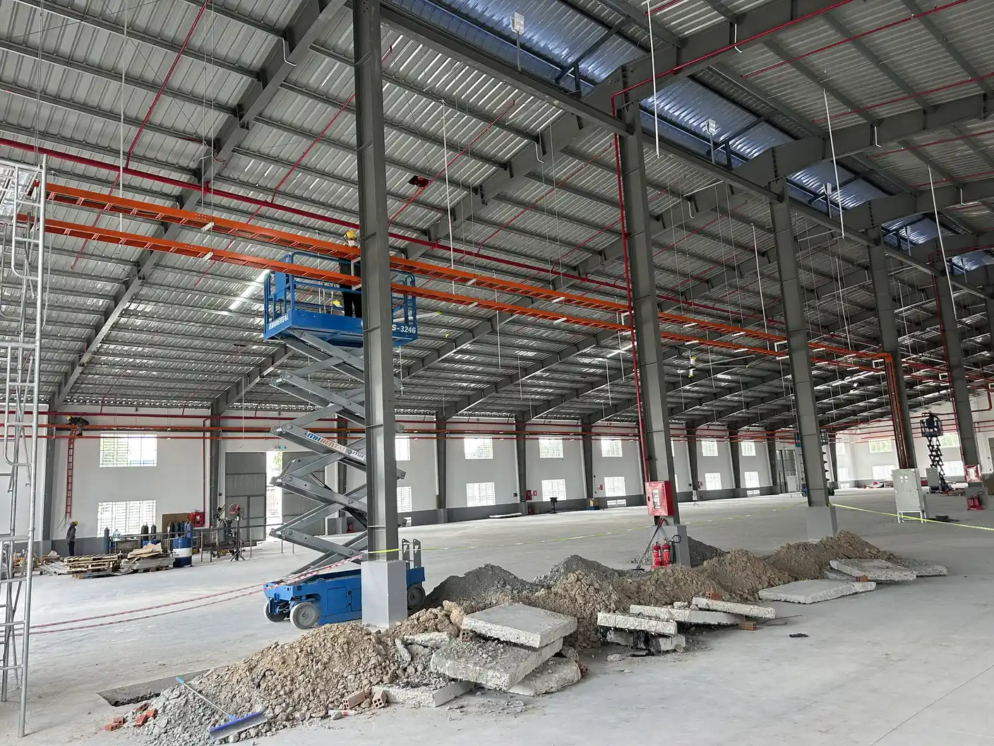 Nhà thầu điện công nghiệp kiểm tra và nghiệm thu công trình