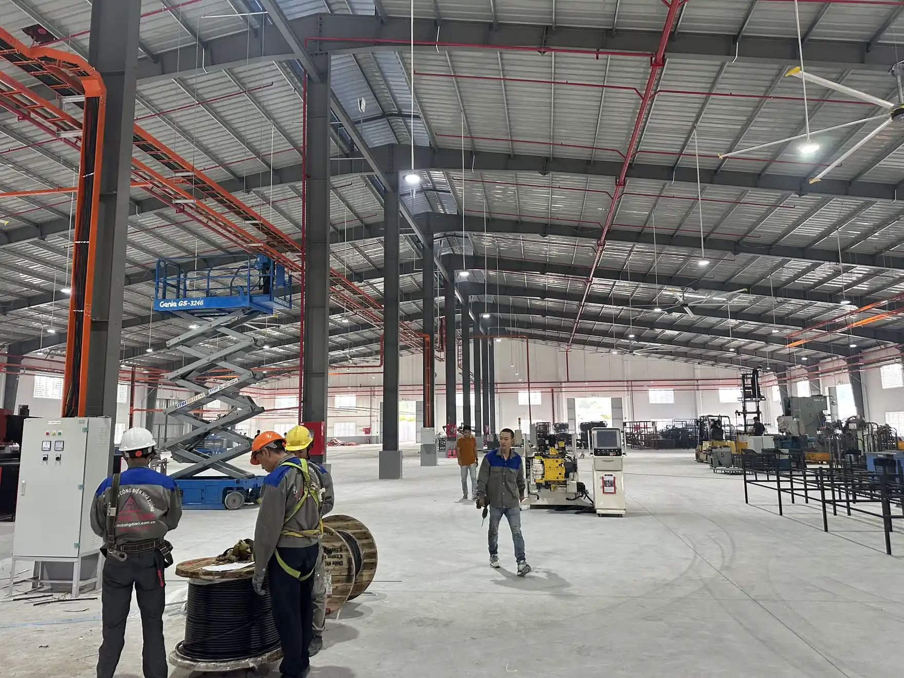 Kiểm soát vật tư và phát sinh chi phí điện nhà xưởng