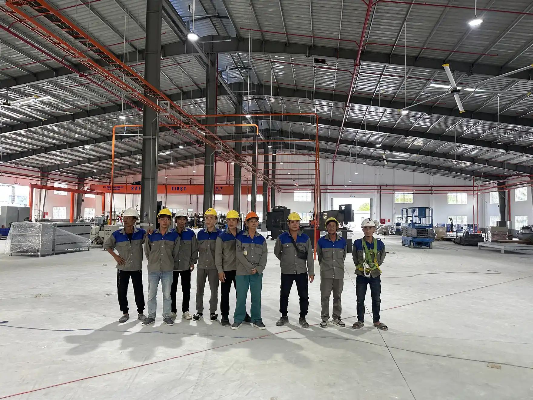 Kiểm tra khối lượng và vật tư điện công nghiệp