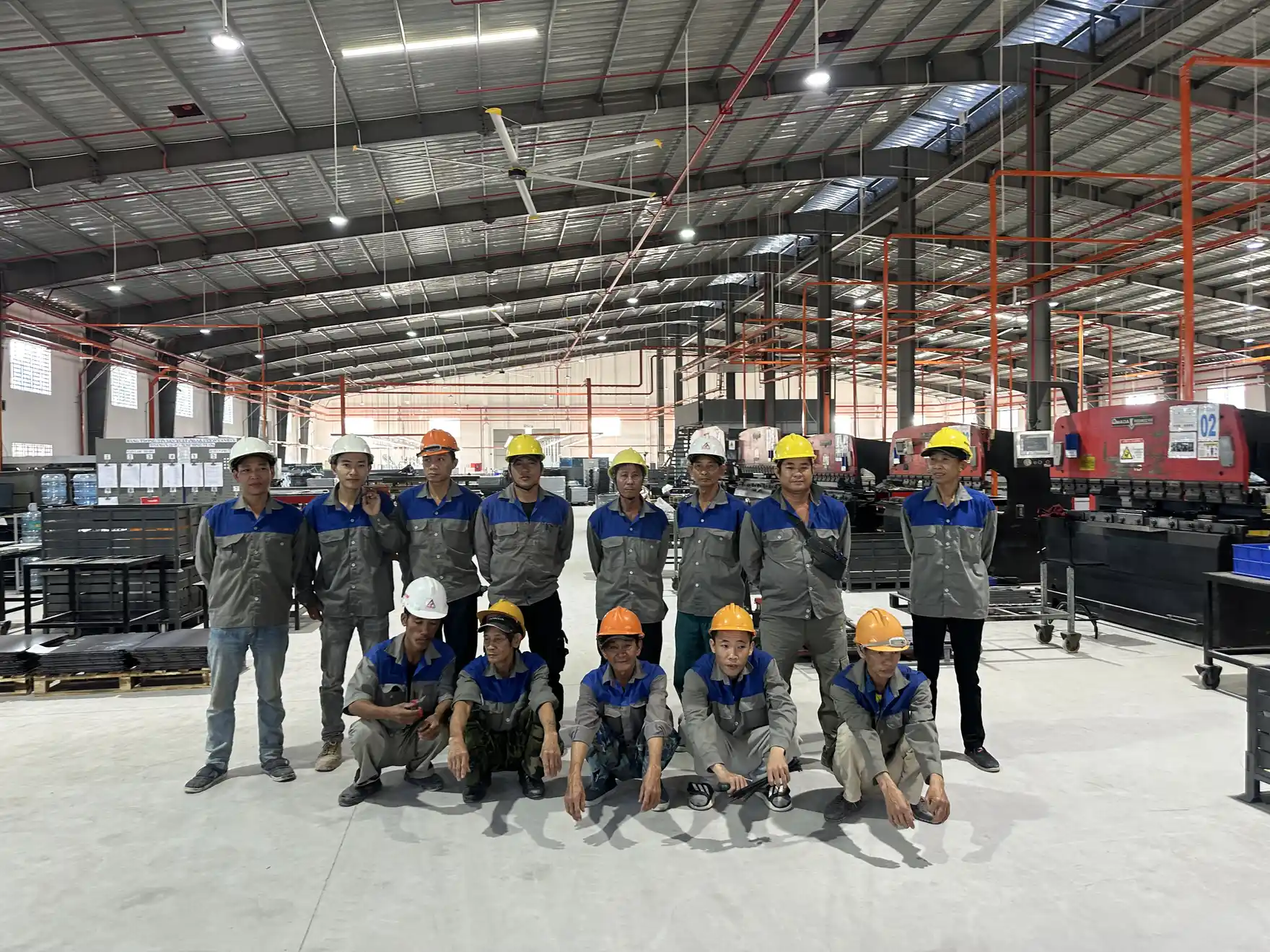 Đánh giá khả năng tiếp cận tủ điện và tuyến cáp khi bảo trì
