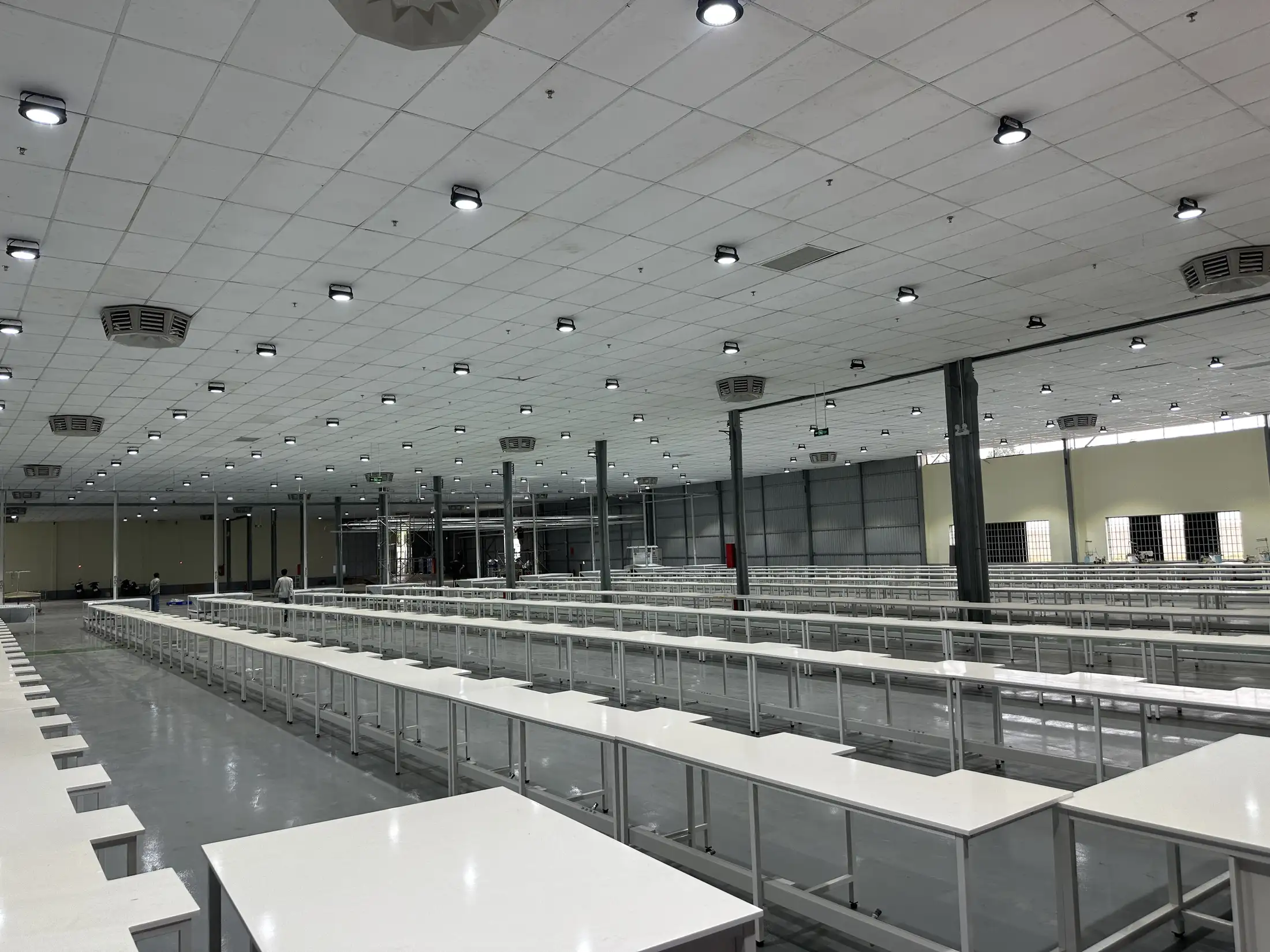 Hệ thống điện và chiếu sáng nhà xưởng hoàn thiện
