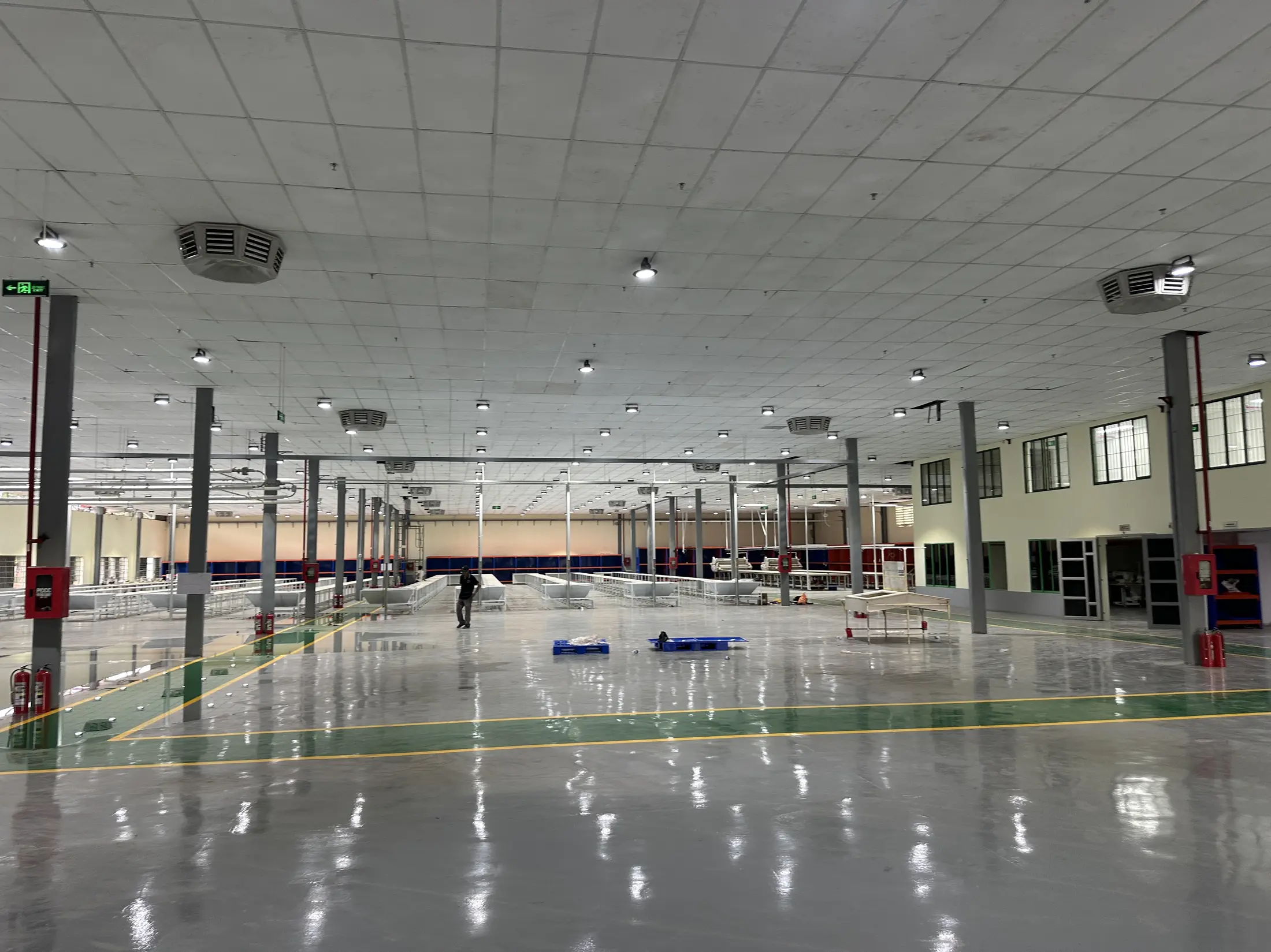 Danh sách máy móc cùng dữ liệu phụ tải