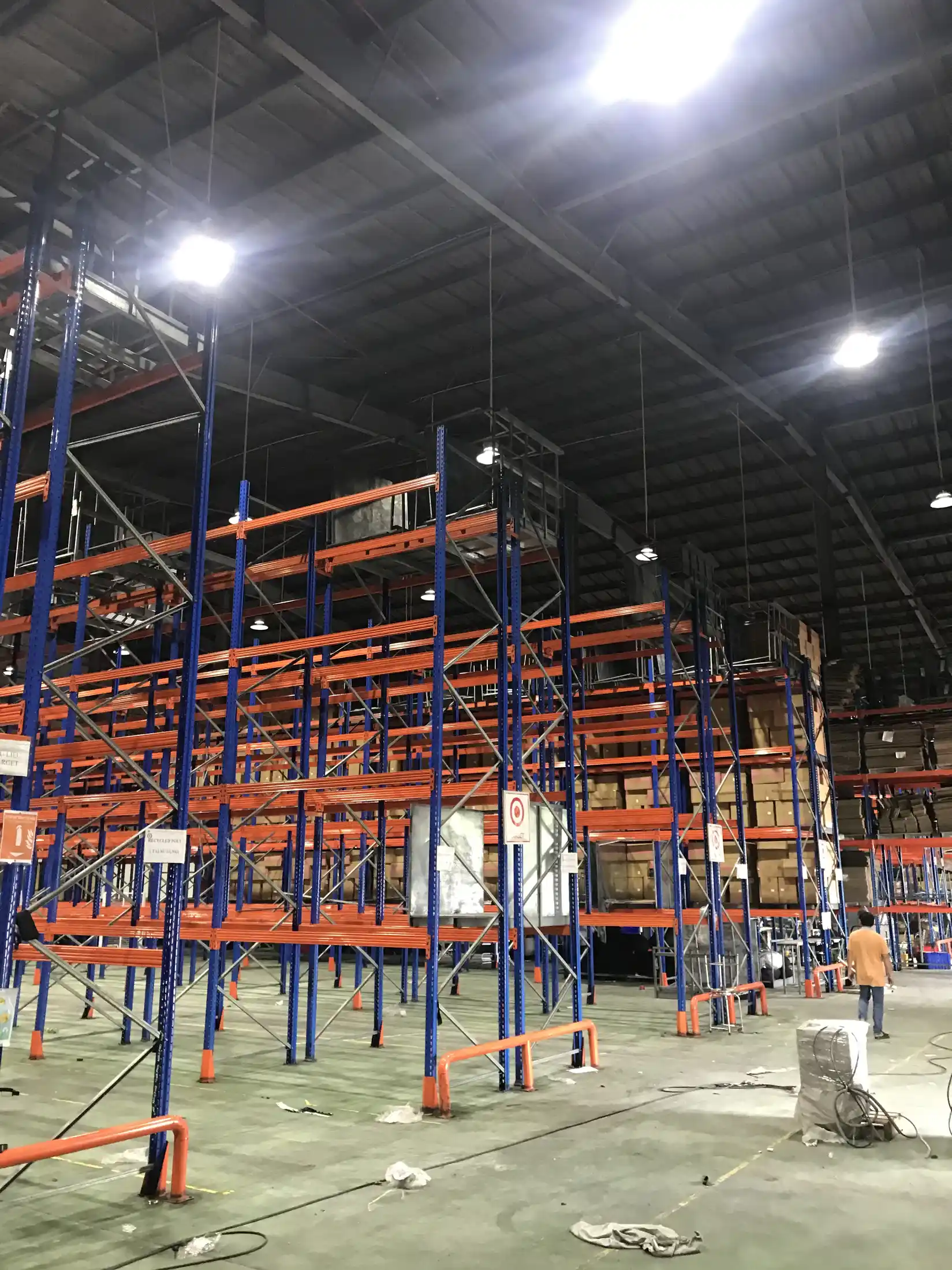 thời gian triển khai thi công hệ thống điện nhà xưởng - Năng suất dựa trên điều kiện thực tế tại hiện trường nhà xưởng.