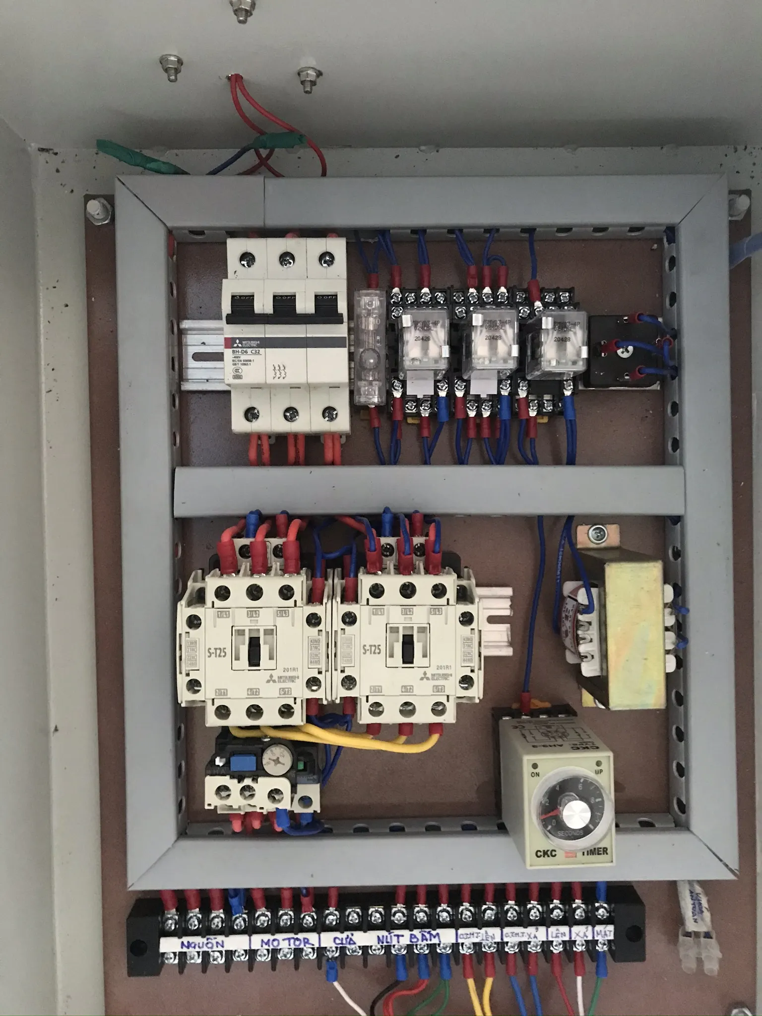 Ghi nhận kiểm tra an toàn điện tạm nhà xưởng