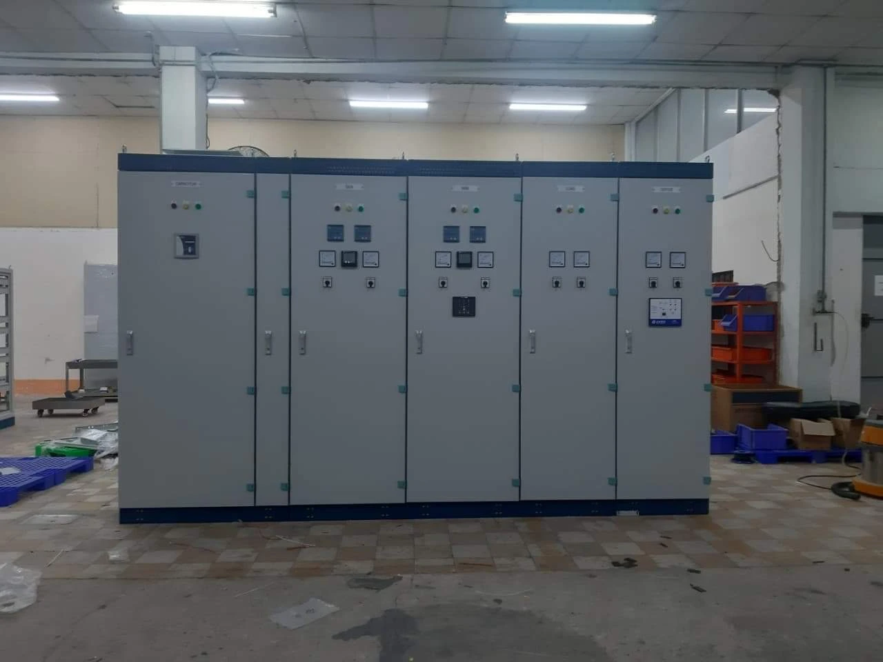 Tủ điện tổng MSB hoàn thiện trước khi lắp đặt
