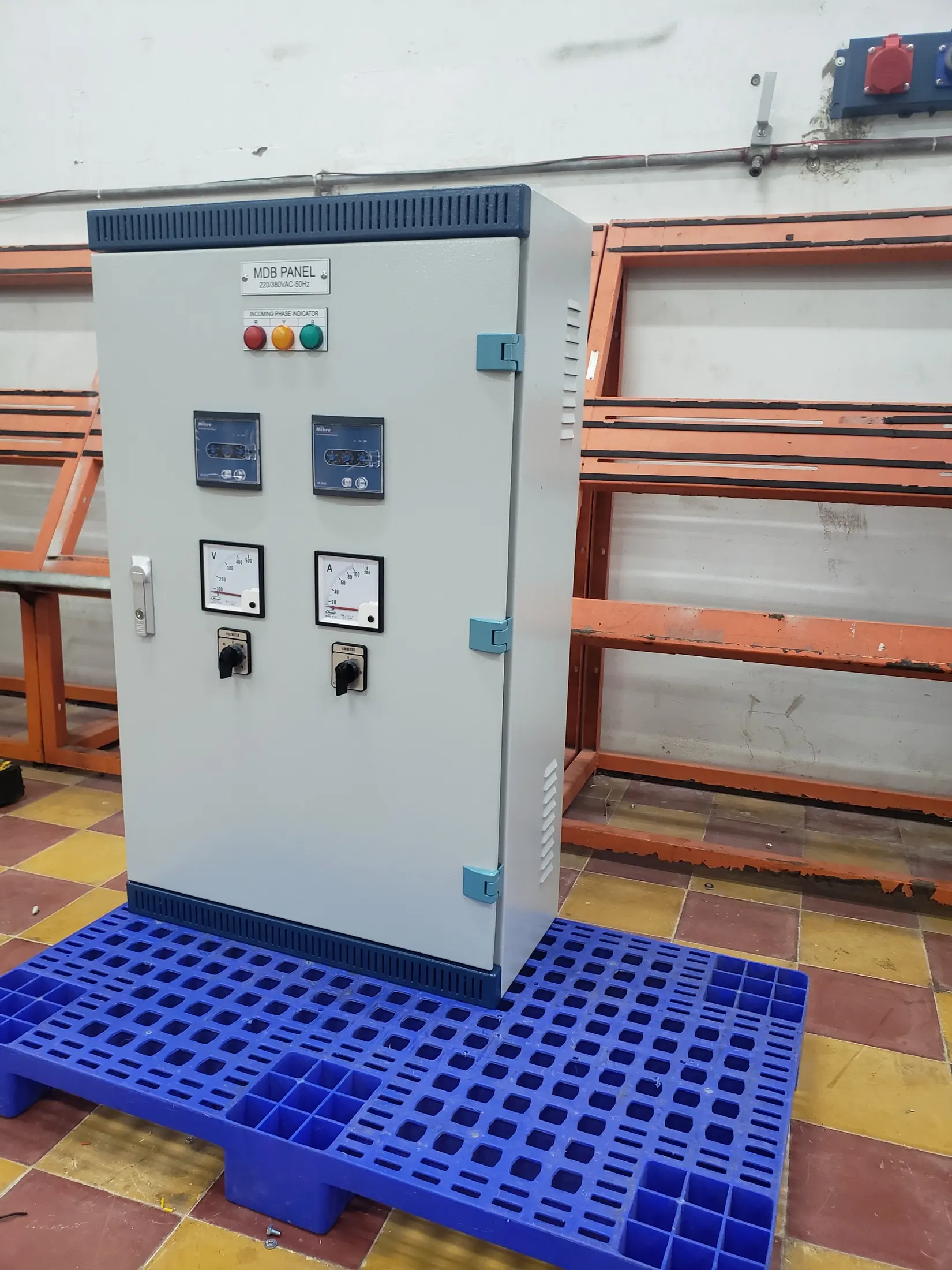 Kiểm tra điều kiện kỹ thuật của mặt bằng thi công điện