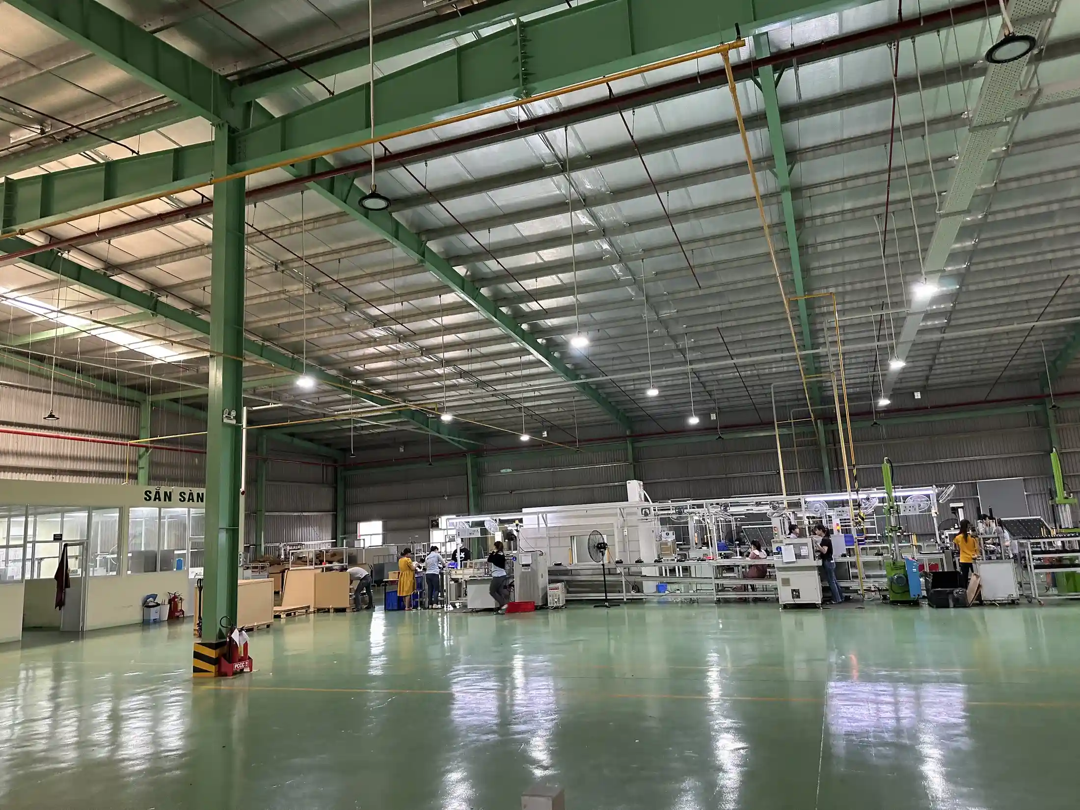 Hệ thống điện cho xưởng sản xuất có dây chuyền máy